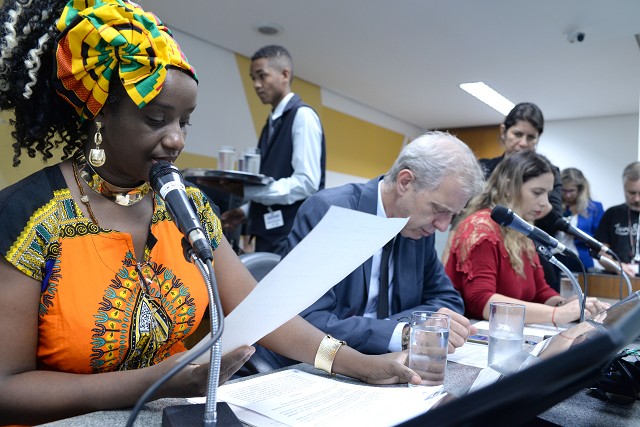 Com o parecer pela rejeição da comissão, o projeto terá sua tramitação interrompida