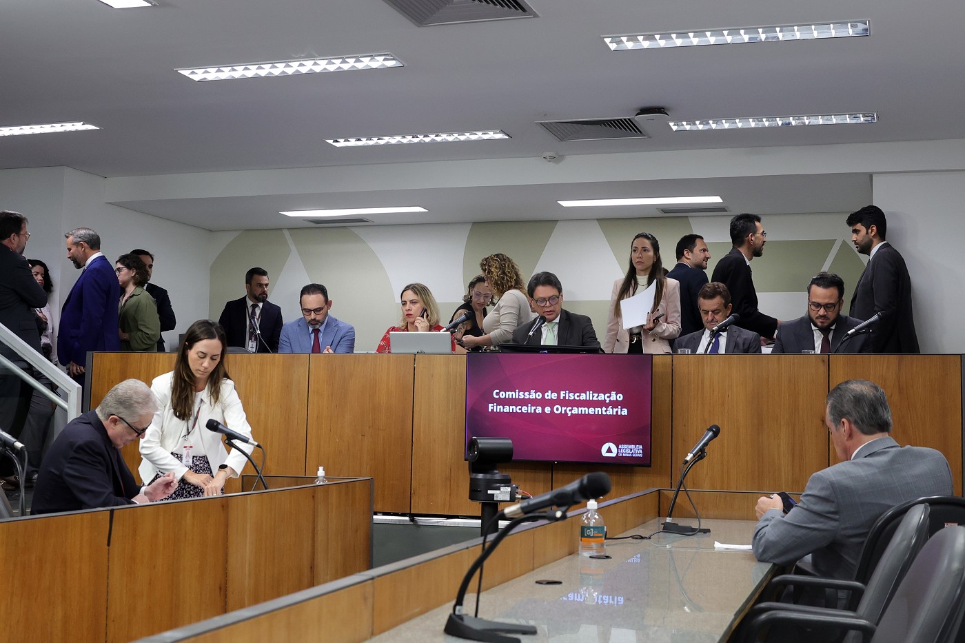 Comissão de Fiscalização Financeira e Orçamentária - análise de proposições (reunião das 15:00)