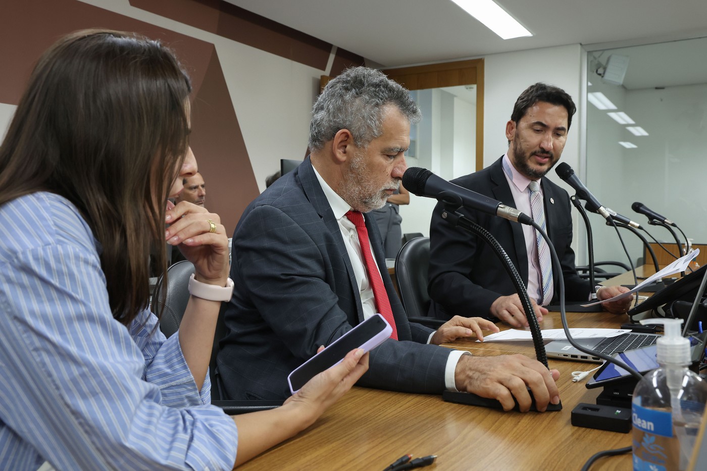 Comissão de Participação Popular - análise de proposições.