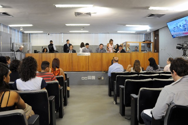 Comissão debateu fatos ocorridos em 26/3 envolvendo estudantes e PMs, durante manifestação em memória do estudante Edson Luiz, assassinado na ditadura