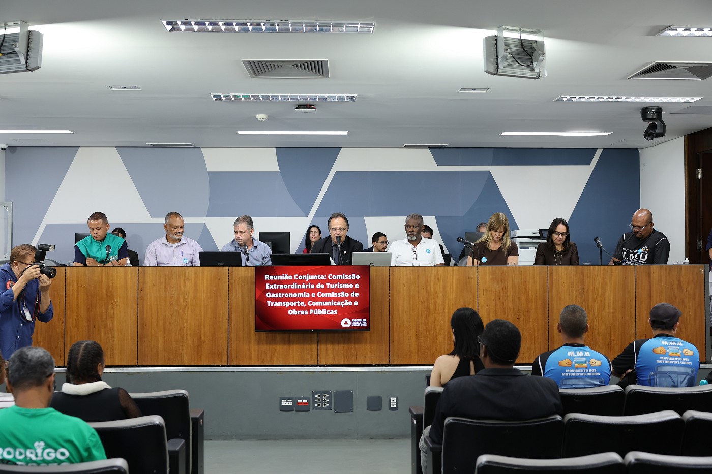 Comissões de Turismo e de Transporte -  debate sobre deficiências no transporte público