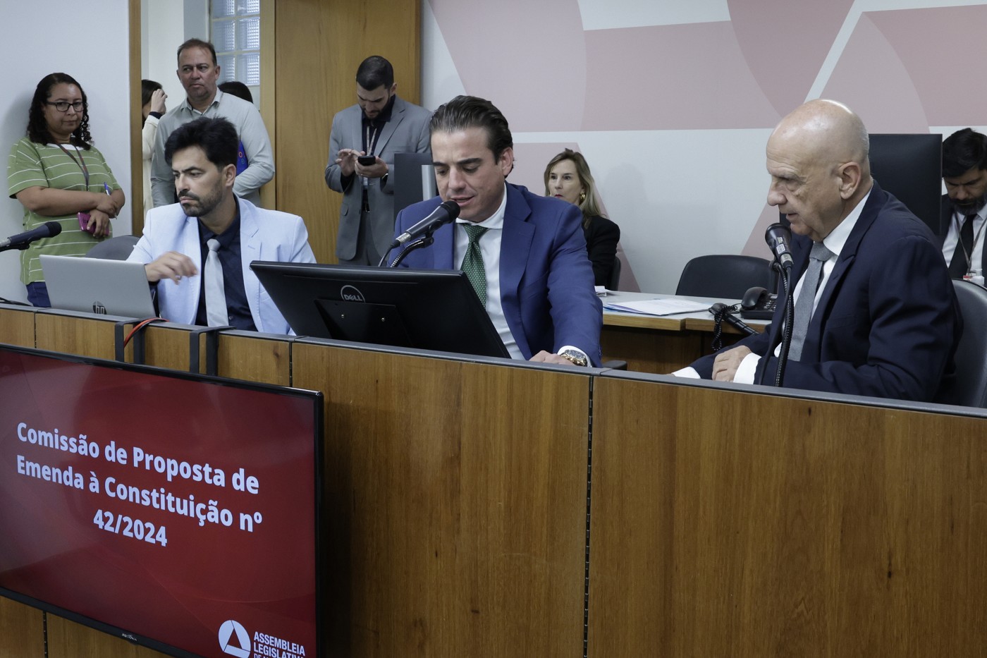 Comissão Especial - análise da PEC nº42/24