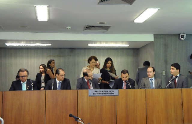 O projeto também prevê as formas possíveis de parcelamento e as condições para a concessão do benefício