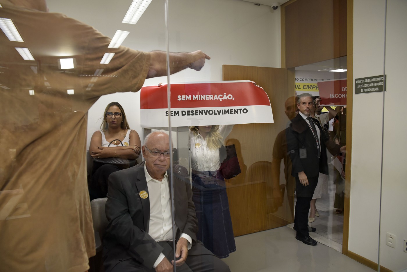 Comissão de Administração Pública - debate sobre a regulamentação da caução ambiental prevista na Lei Mar de Lama Nunca Mais