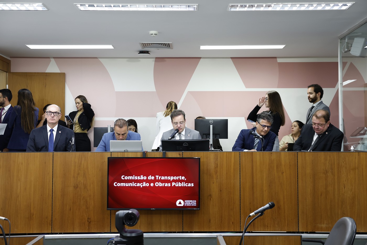 Comissão de Transporte, Comunicação e Obras Públicas - anáalise de proposições