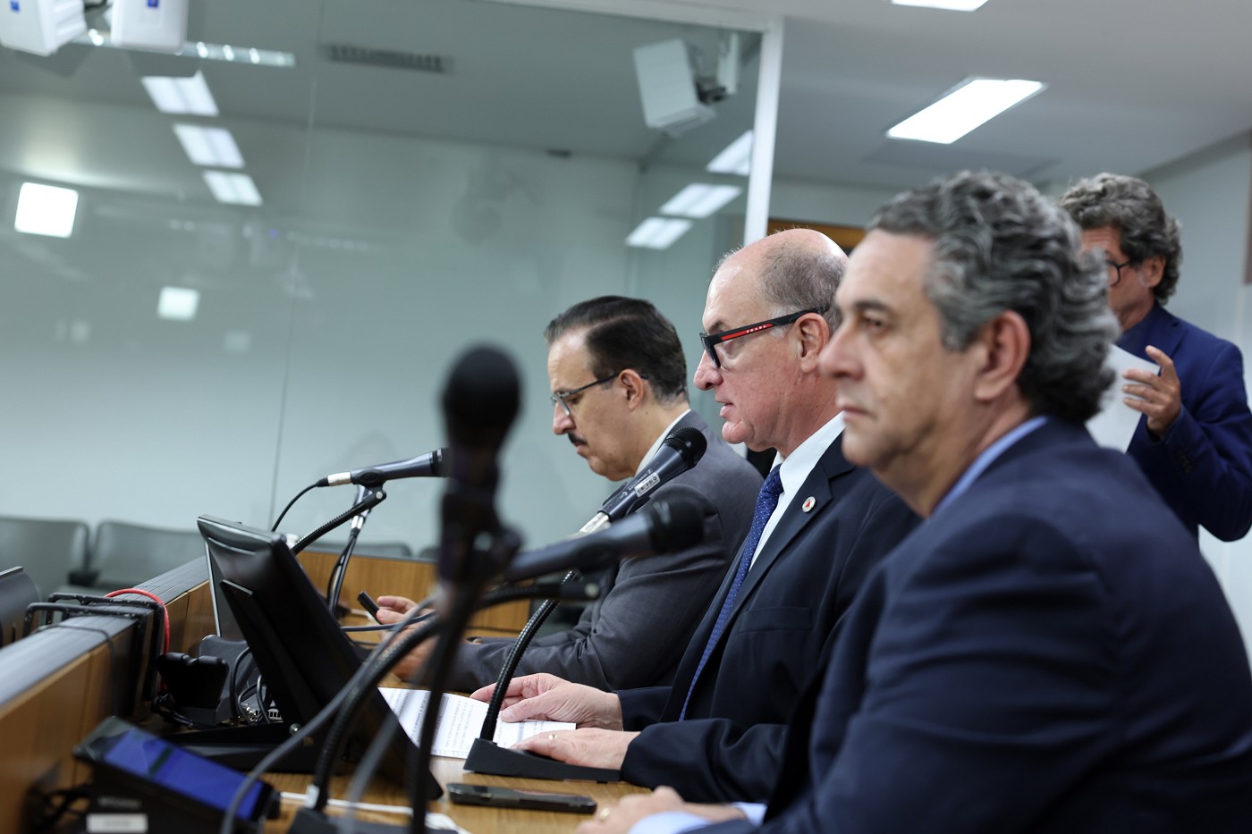 Comissão Extraordinária de Prevenção e Enfrentamento ao Câncer - análise de proposições