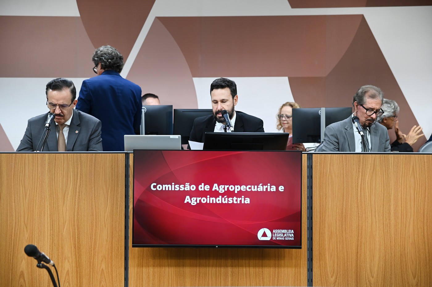 Comissão de Agropecuária e Agroindústria - análise de proposições