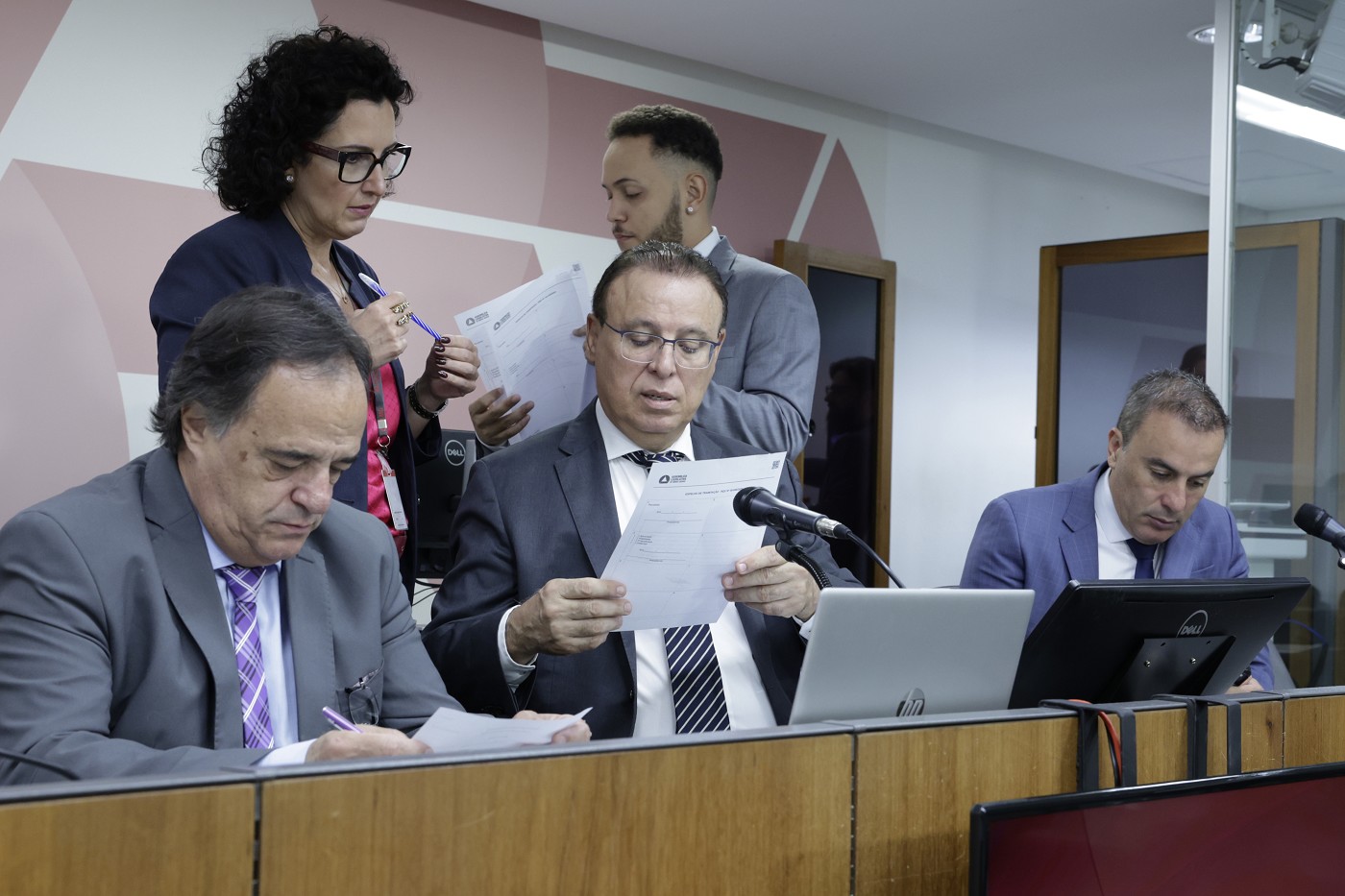 Comissão de Minas e Energia - análise de proposições