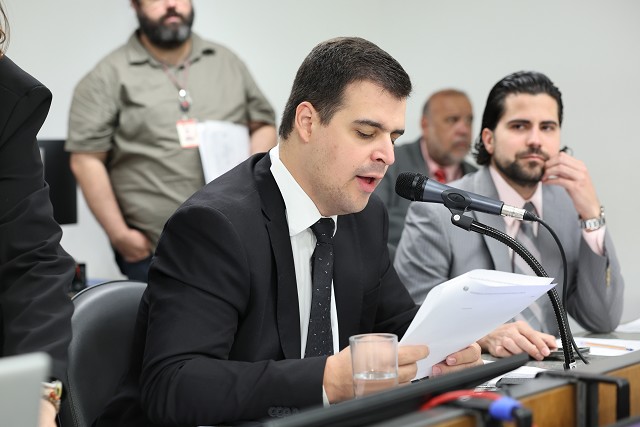 Comissão de Constituição e Justiça - análise de proposições