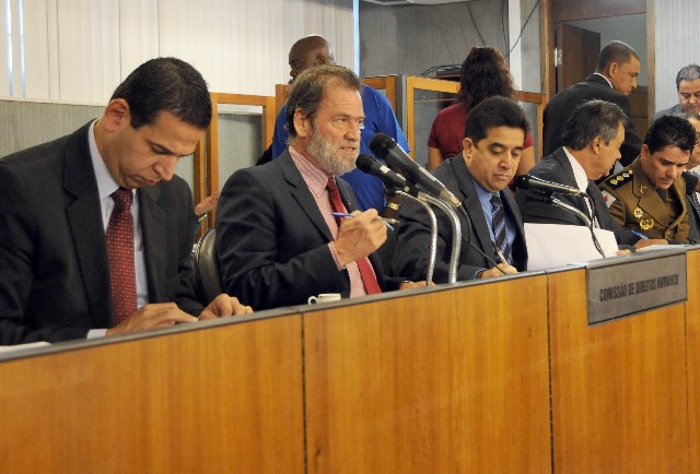 Comissão de Direitos Humanos - esclarecimentos sobre a ocorrência de violação de direitos humanos em Betim