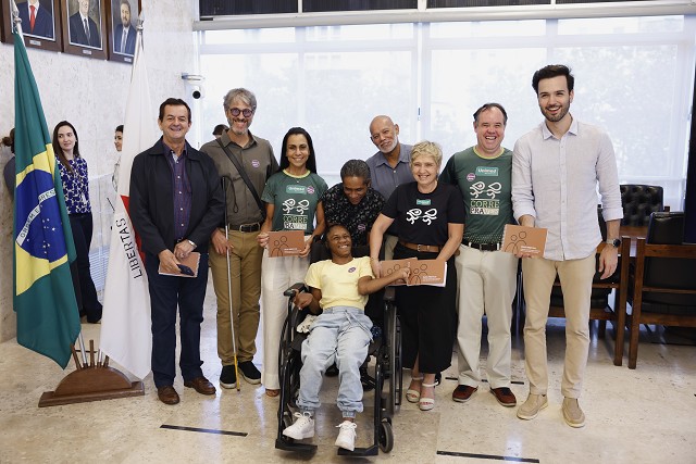 Lançamento do Guia Prático - Direitos, Benefícios e Serviços para Pessoa com Deficiência