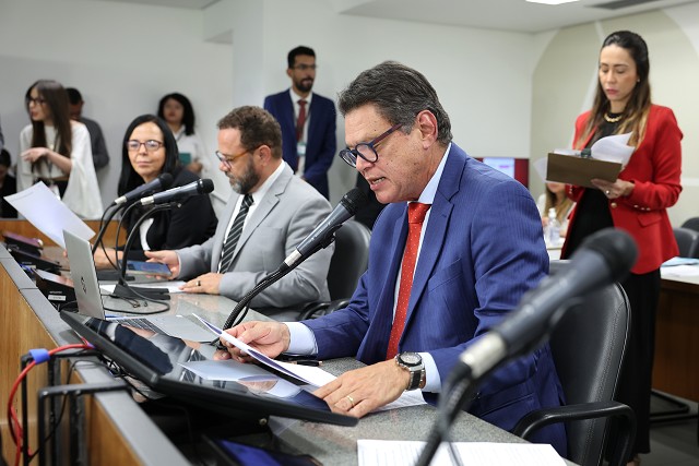 Comissão de Fiscalização Financeira e Orçamentária - análise de proposições