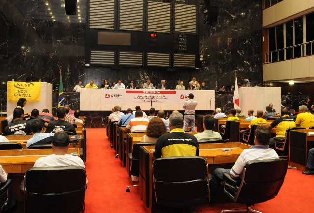 Comissão de Transporte, Comunicação e Obras Públicas - debate sobre a Lei do descanso