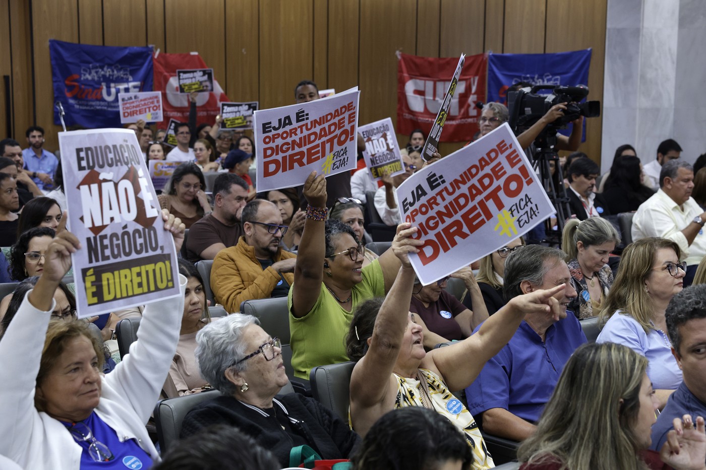 Comissão de Educação, Ciência e Tecnologia - debate sobre o plano de trabalho para a educação básica e superior no Estado