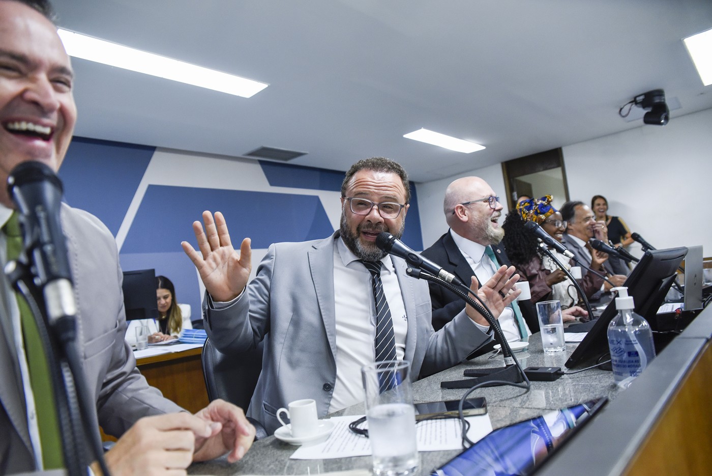 Comissão de Cultura - análise de proposições