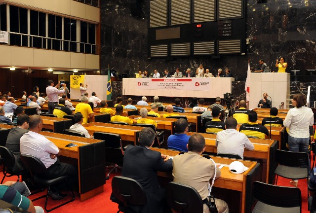 Comissão de Transporte, Comunicação e Obras Públicas - debate sobre a Lei do descanso