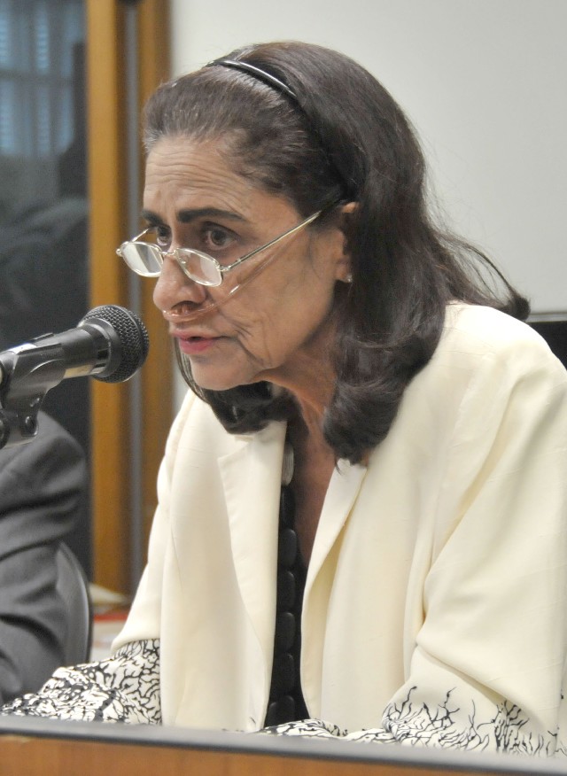 Roseni explicou que a ESP oferece cursos de especialização e atividades de curta duração