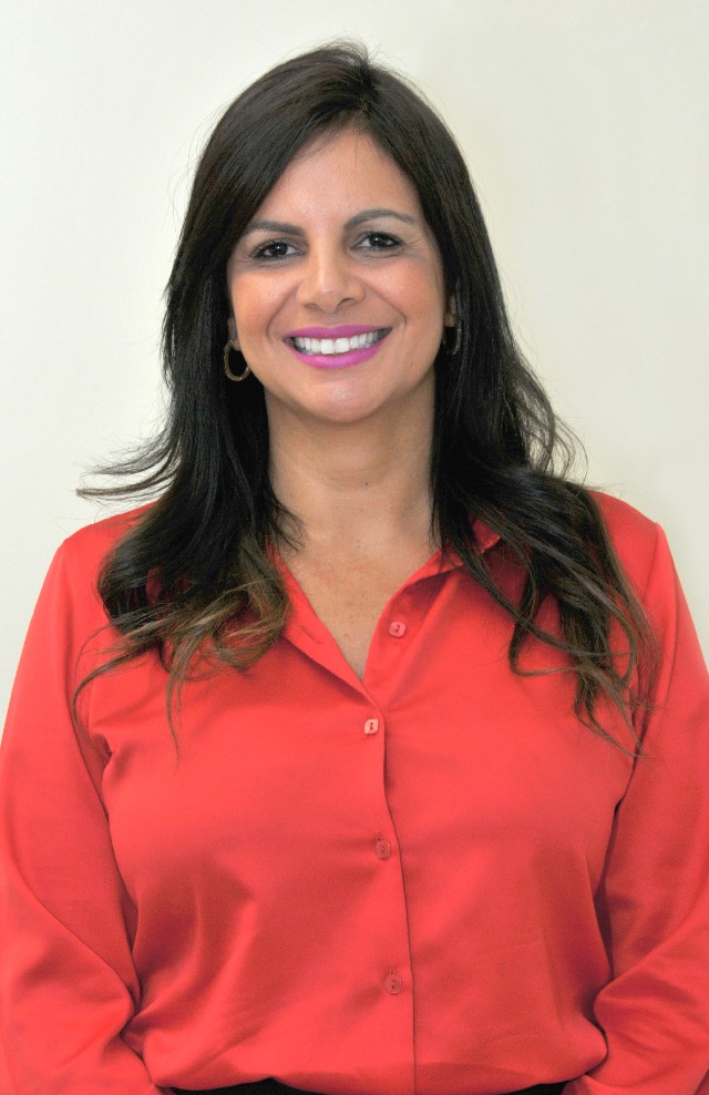 Cristina Corrêa é professora e atuou como coordenadora de campanha do deputado federal Miguel Corrêa (PT-MG)