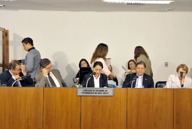 Comissão de Trabalho, da Previdência e da Ação Social analisou PL do governador que dispõe sobre o Conselho Estadual de Trabalho, Emprego e Geração de Renda