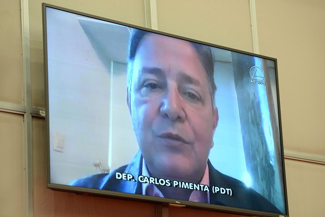 Carlos Pimenta criticou veto presidencial a PL sobre indenização a profissionais de saúde que contraíram a Covid em trabalho