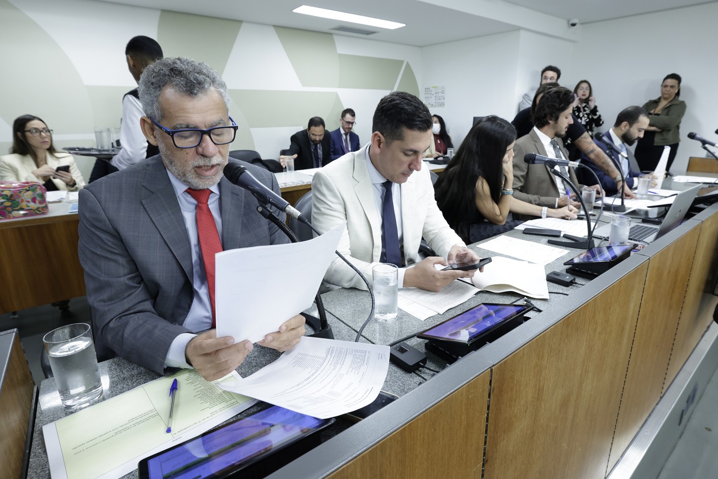 Comissão de Constituição e Justiça - análise de proposições