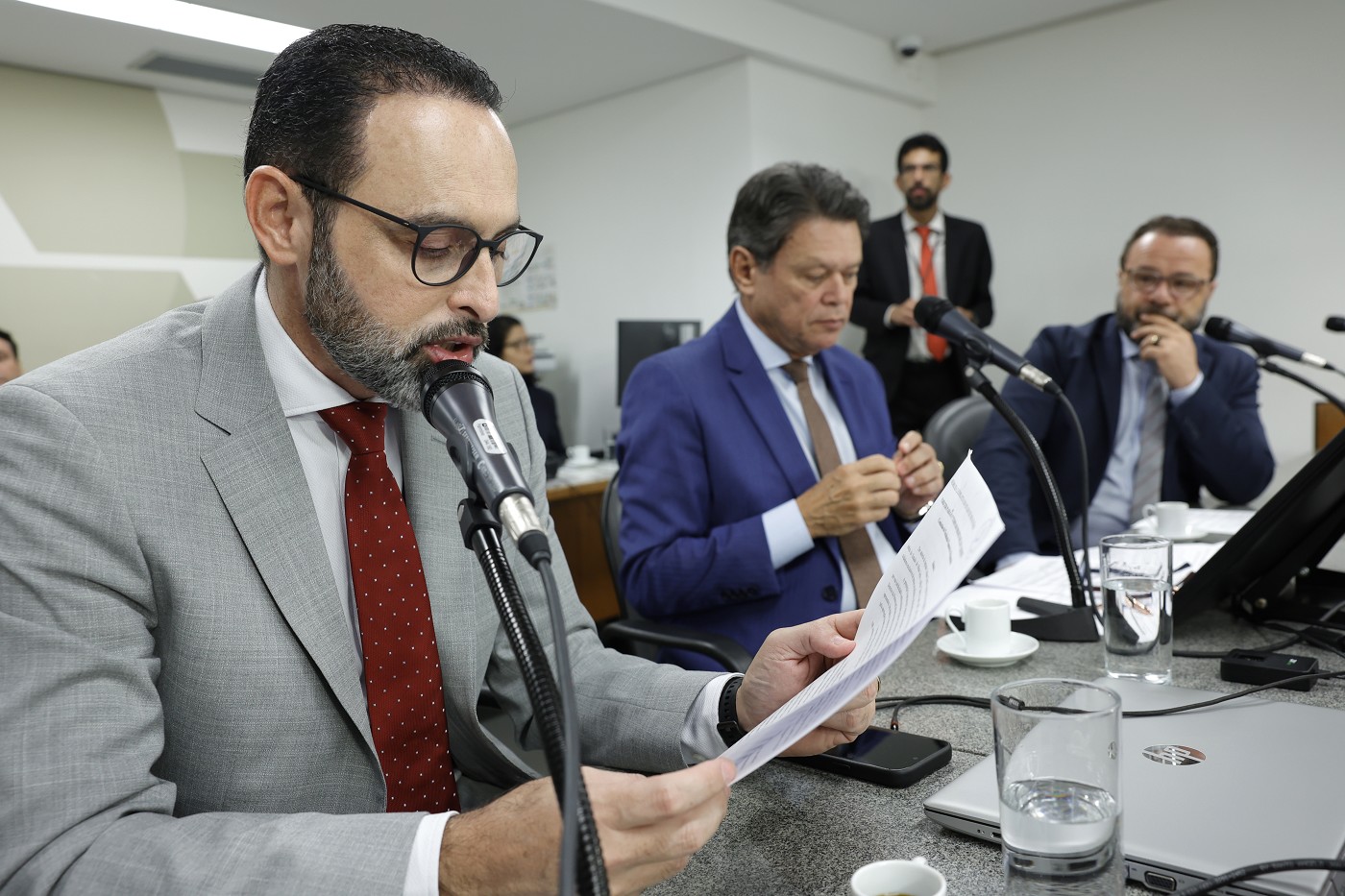 Comissão de Fiscalização Financeira e Orçamentária - análise de proposições