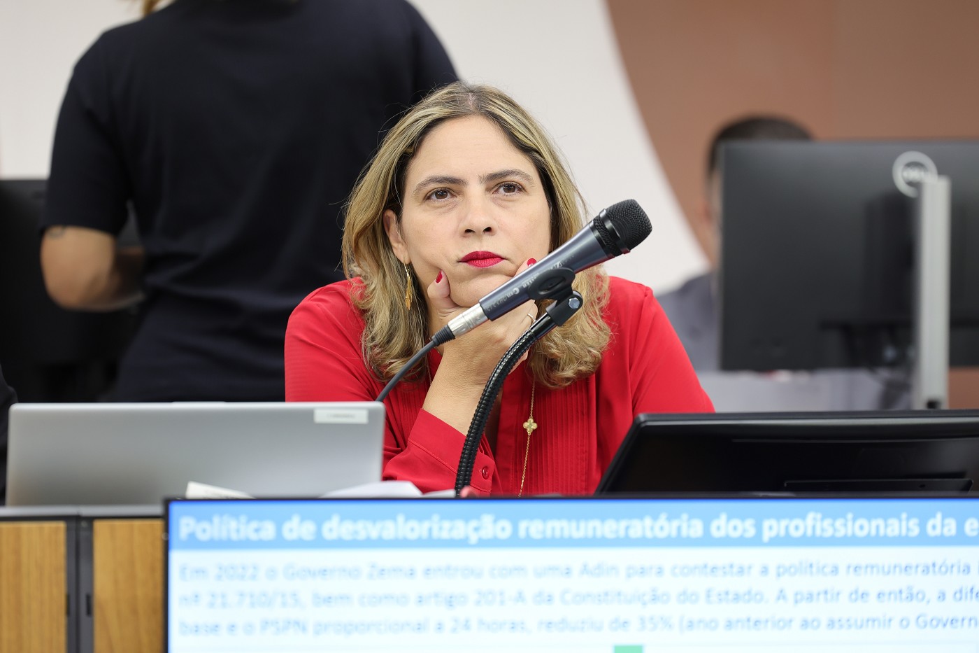 Comissão de Educação, Ciência e Tecnologia - debate sobre a campanha salarial dos servidores da educação básica no Estado