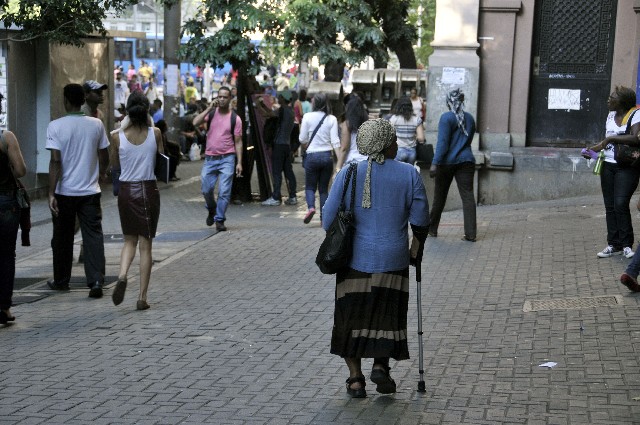 Fotos que mostram o cotidiano dos idosos em Belo Horizonte