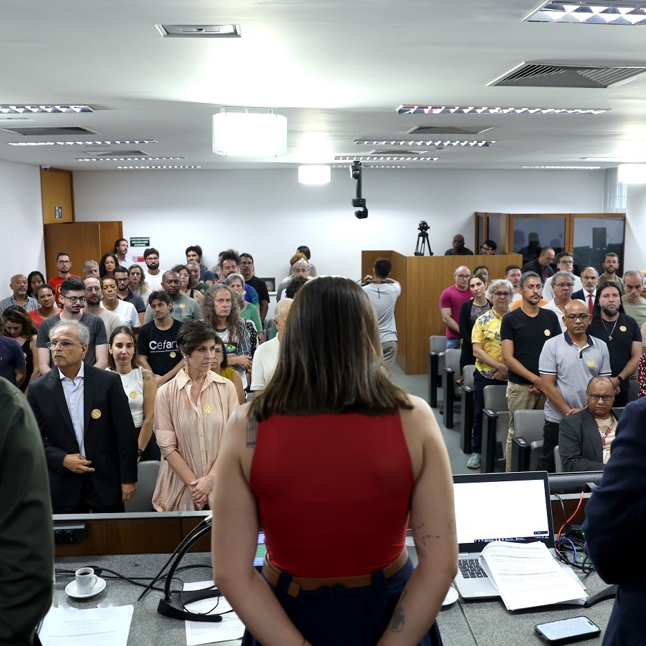 Músicos da Orquestra Sinfônica e do Coral Lírico de Minas reclamam de precarização do trabalho e dos baixos salários