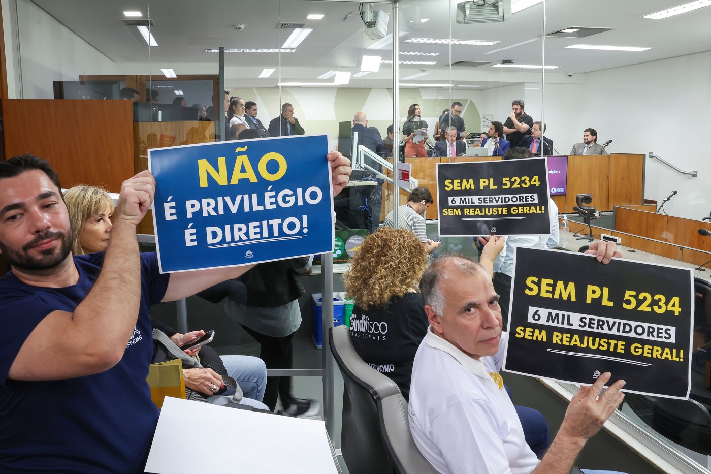 Comissão de Constituição e Justiça - análise de proposições