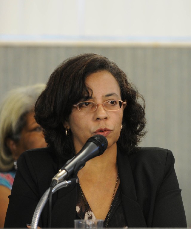 Comissão de Direitos Humanos - debate sobre a situação dos povos ciganos no Estado