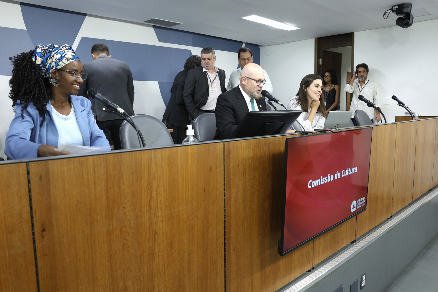 Comissão de Cultura - análise de proposições