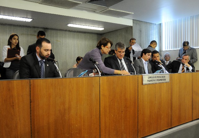 Comissão analisou várias proposições nesta quarta (24)