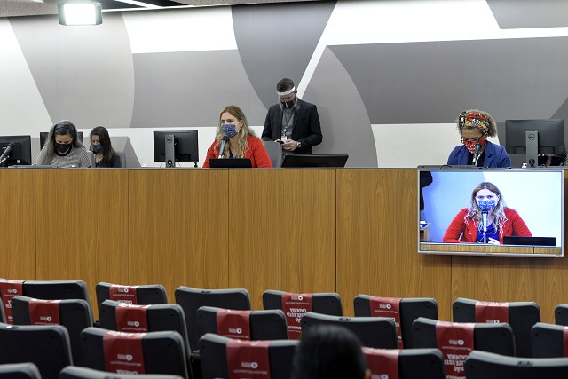 Deputada e vários participantes da audiência pediram que nomeações de concursados seja feita o mais rápido possível