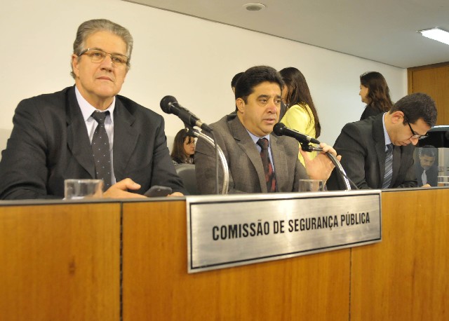 Deputados falaram sobre a atuação conjunta da Polícia Civil e da Polícia Militar