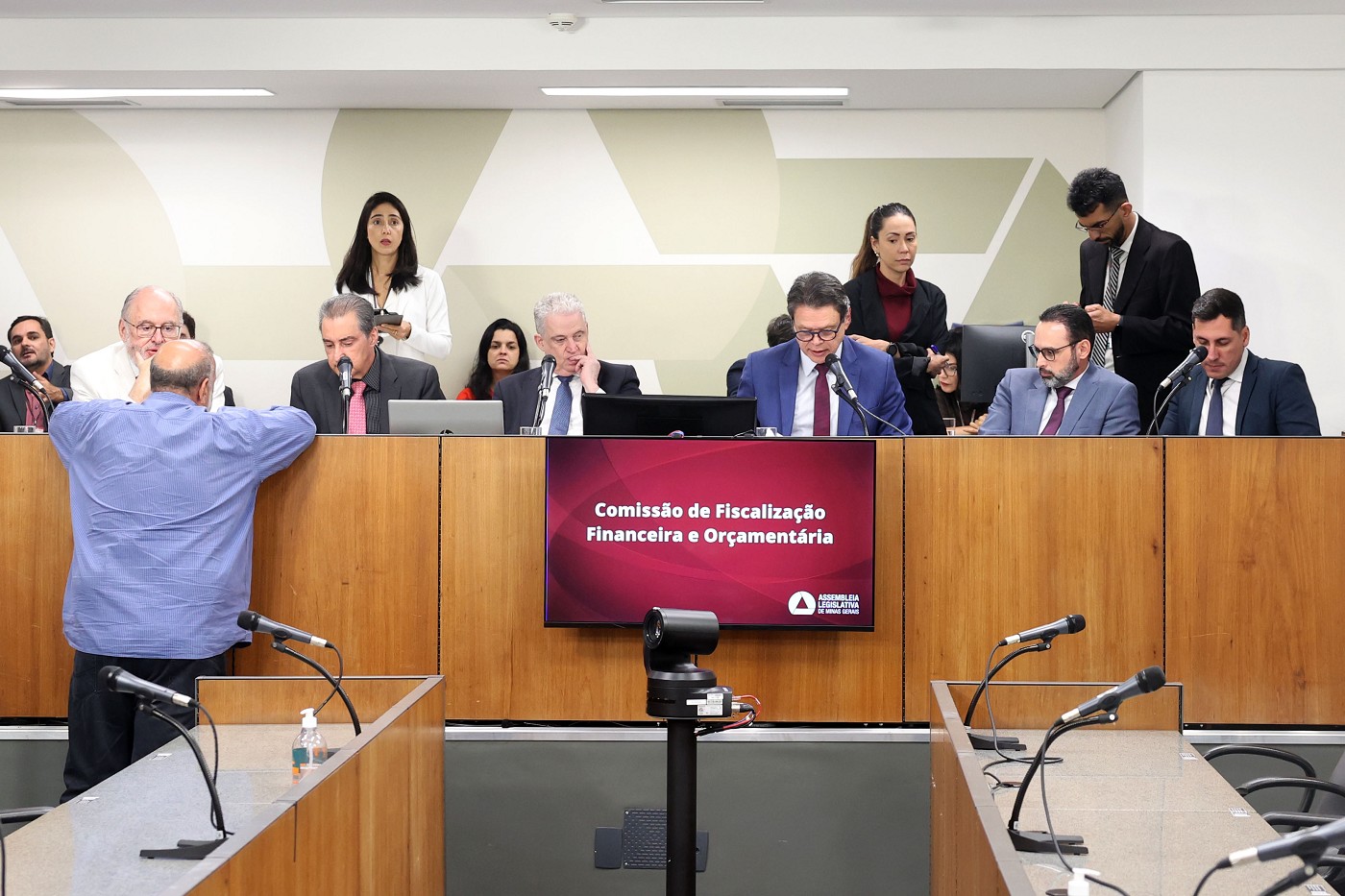Comissão de Fiscalização Financeira e Orçamentária - análise de proposições
