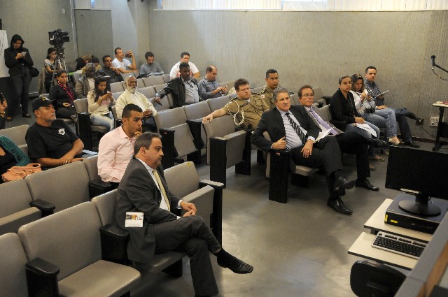 Comissão de Direitos Humanos - esclarecimentos sobre a ocorrência de violação de direitos humanos em Betim