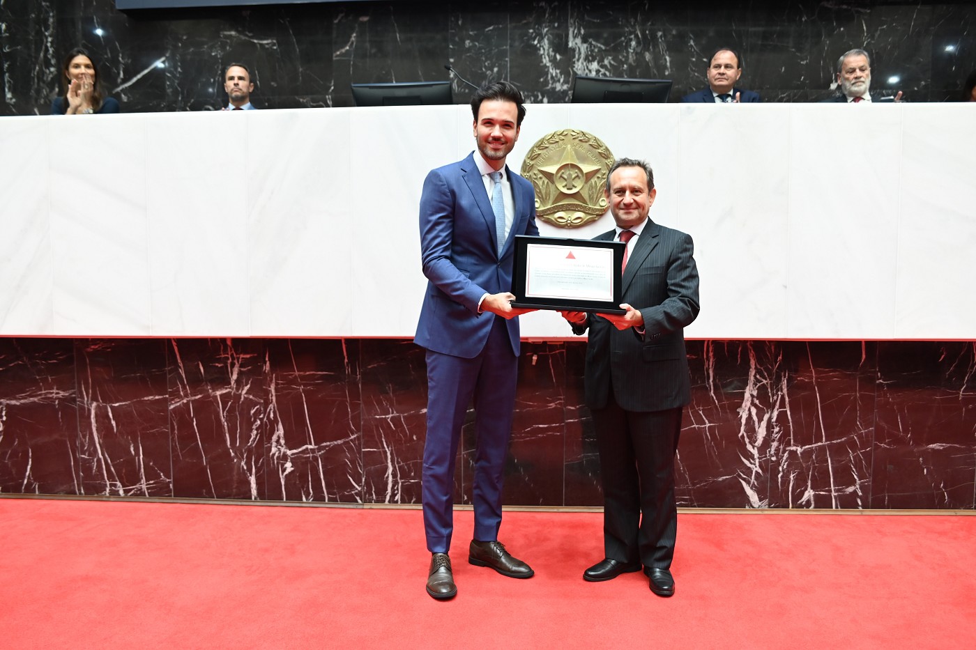 Reunião Especial - entrega do título de Cidadão Honorário a Luiz Carlos de Azevedo Corrêa Junior
