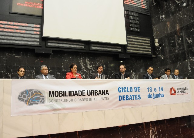Ciclo de debates, realizado no Plenário, foi momento para nivelar informações sobre mobilidade