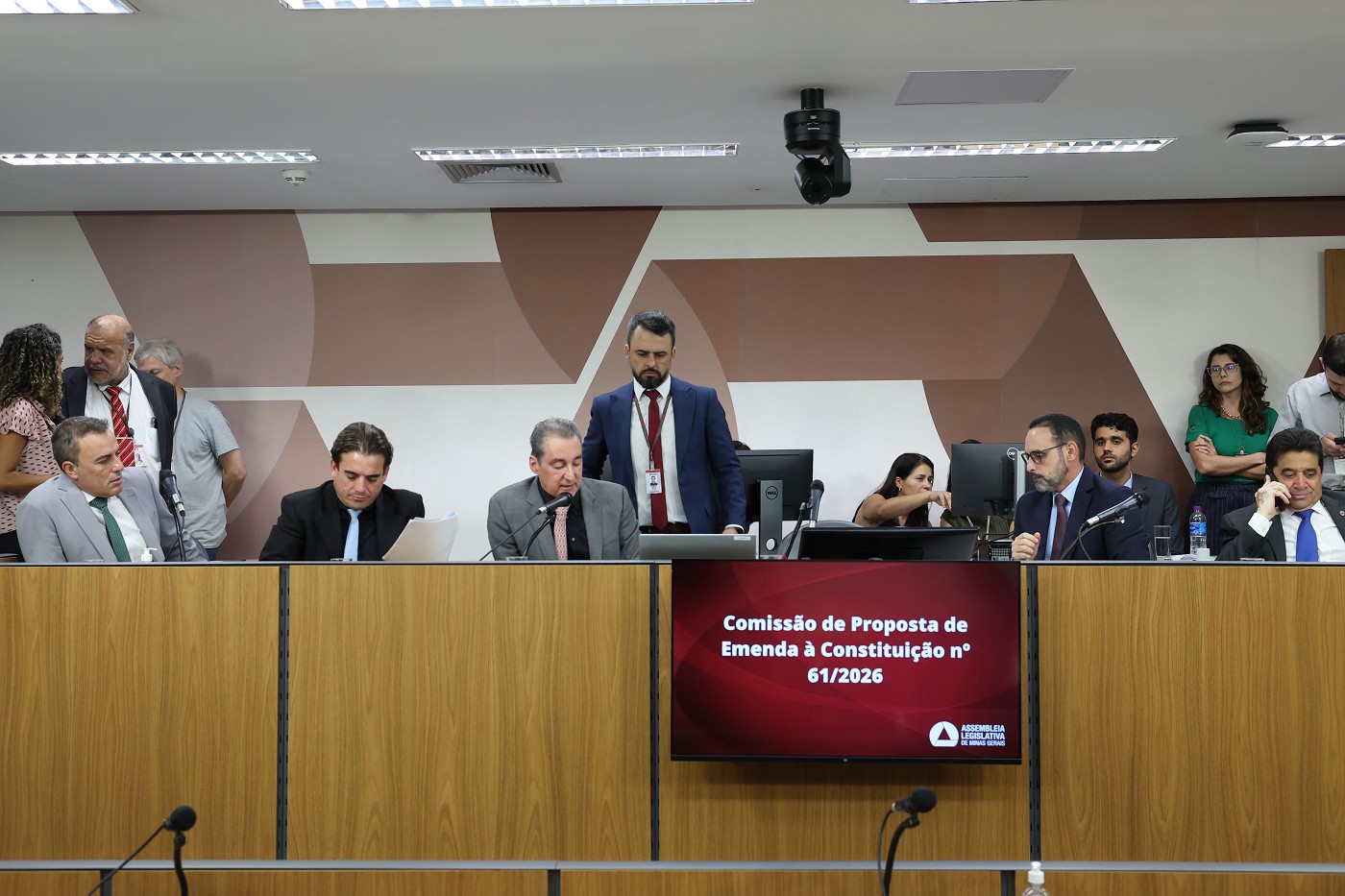 Comissão Especial - análise da PEC nº 61/2026