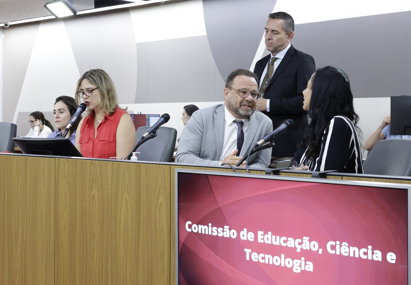 Comissão de Educação, Ciência e Tecnologia - análise de proposições