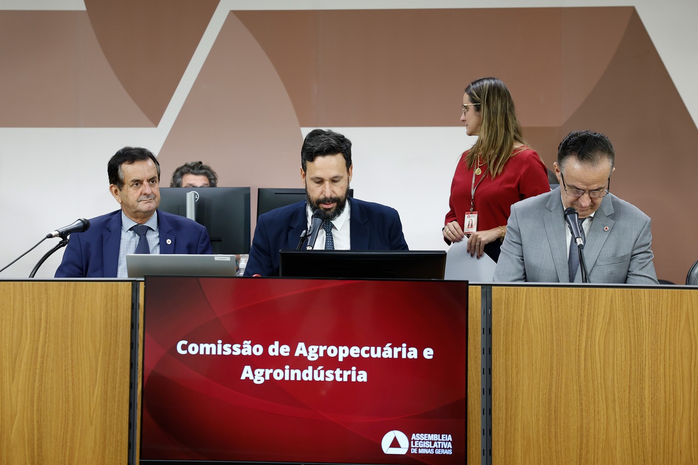 Comissão de Agropecuária e Agroindústria - análise de proposições