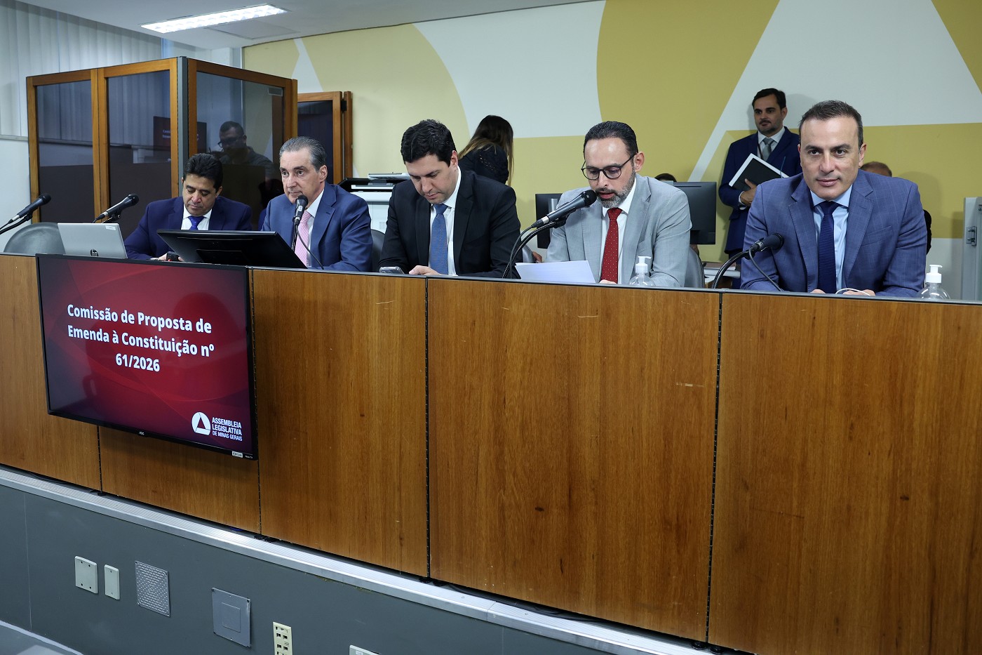 Comissão Especial - análise da PEC nº 61/2026