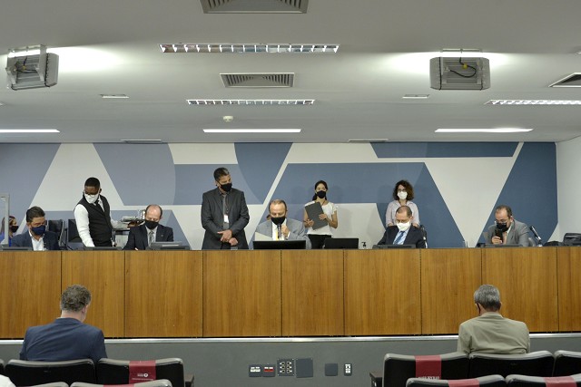 Comissão Extraordinária das Energias Renováveis e Recursos Hídricos - debate sobre o cronograma das obras de extensão da rede de distribuição e novas subestações de plantas solares