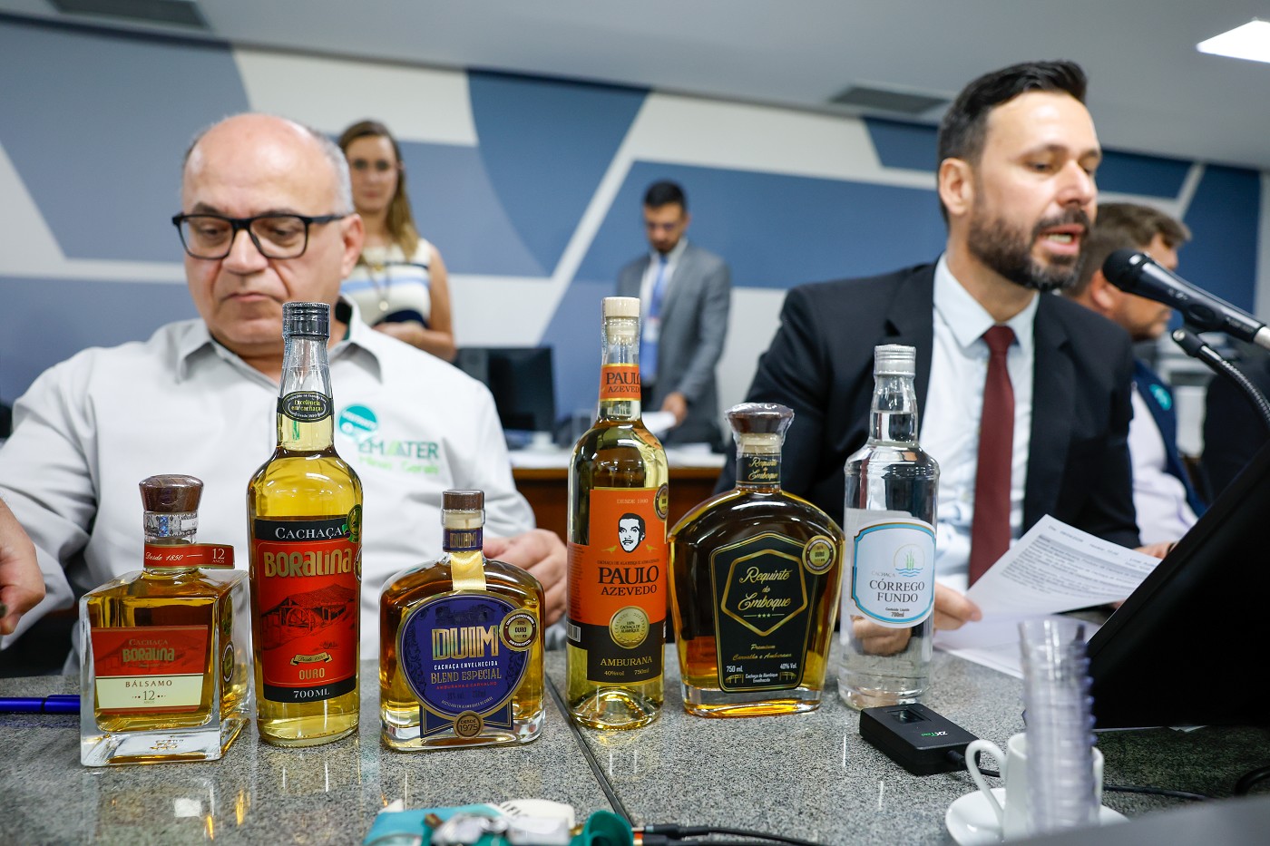 Comissão de Agropecuária e Agroindústria - homenagem a produtores de cachaça premiados