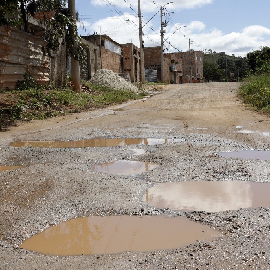 Deficit habitacional reflete desigualdade e exclusão, reclamam movimentos sociais