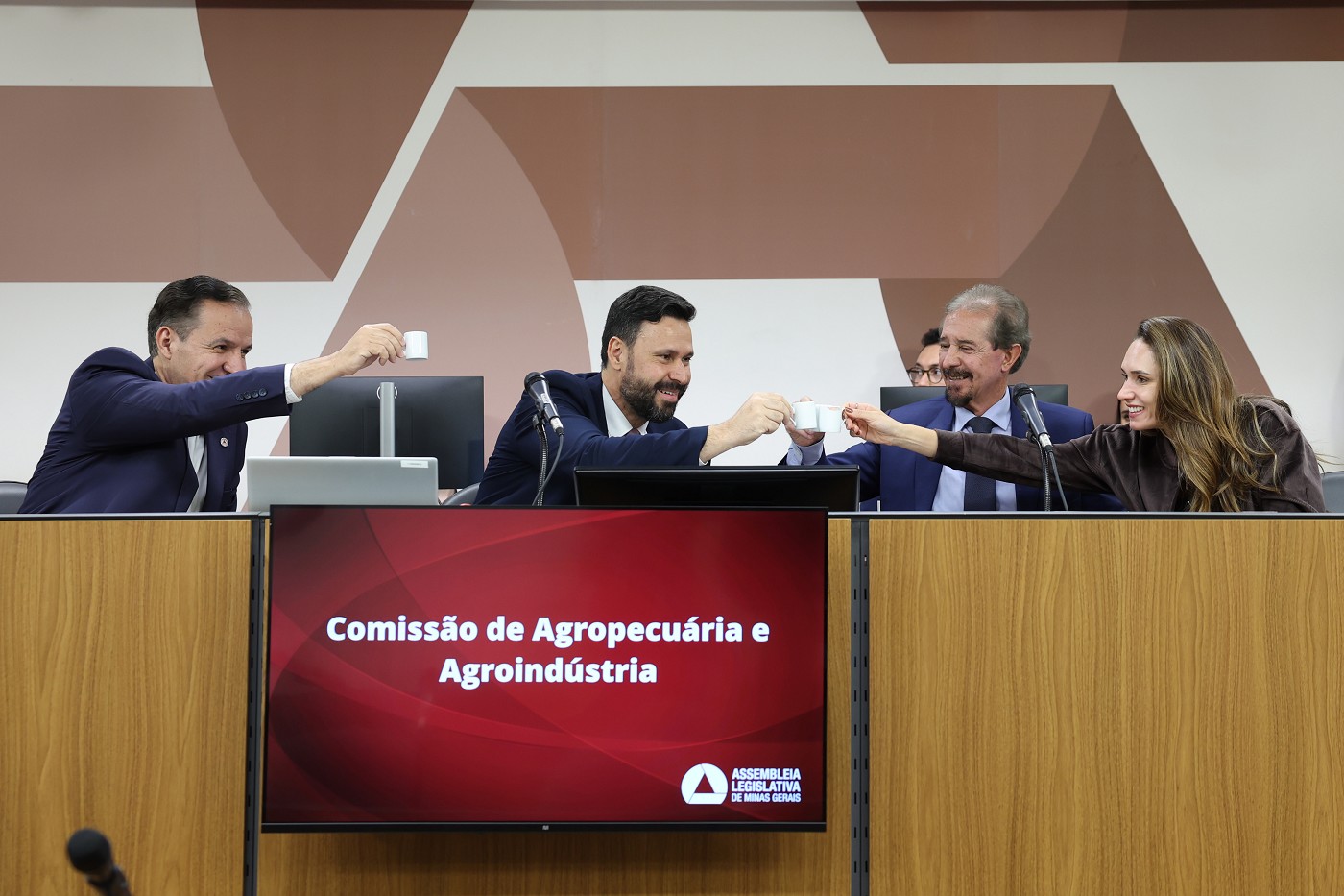 Comissão de Agropecuária e Agroindústria - análise de proposições