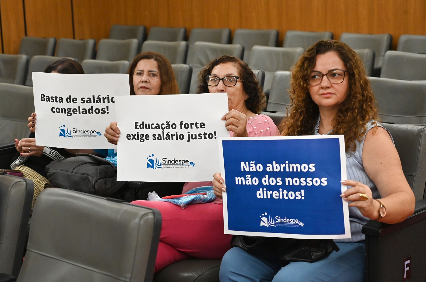 Comissão de Educação, Ciência e Tecnologia - debate sobre os especialistas em educação básica