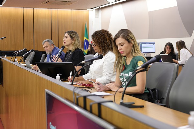 Comissão de Meio Ambiente e Desenvolvimento Sustentável - debate sobre o Dia Internacional da Mãe Terra