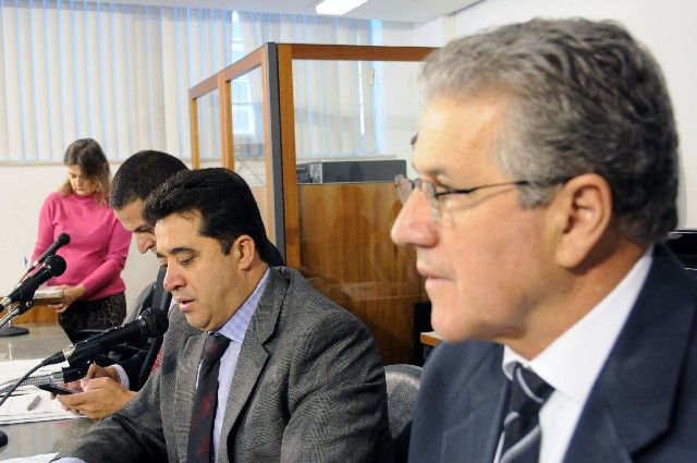 Deputados analisam e votam proposições da comissão